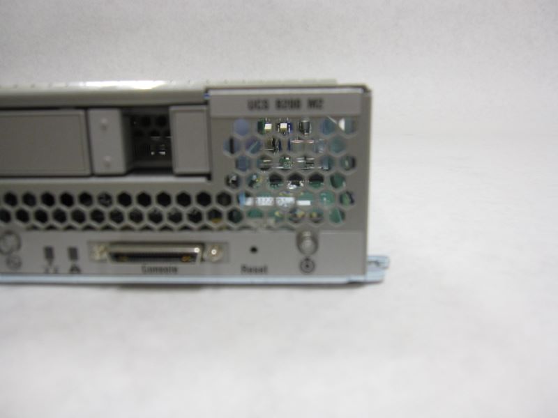 CISCO B200-M2-2x5670-48GB