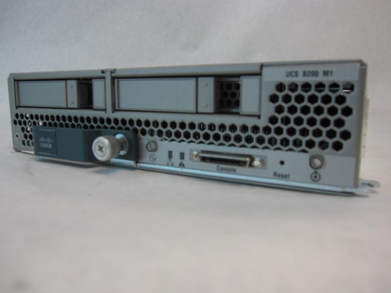 CISCO B200M1-2xE5540-96gb