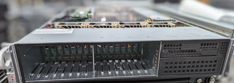 Supermicro SYS-2026T-6RFT+-CONF01